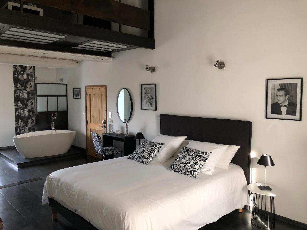B&B Dans Mas En Pierres Robion en Luberon ภายนอก รูปภาพ